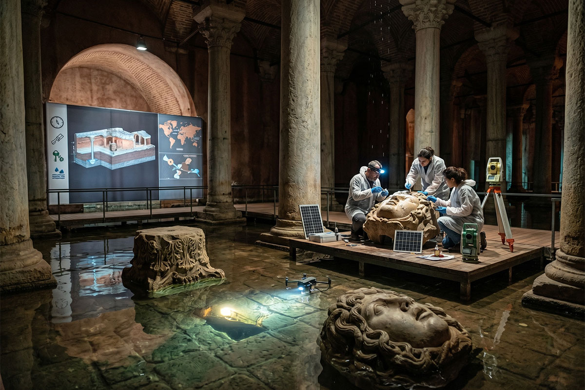 Geheimnisse unter dem Wasser: Archäologische Funde und Restaurierungen in der Basilika‑Zisterne